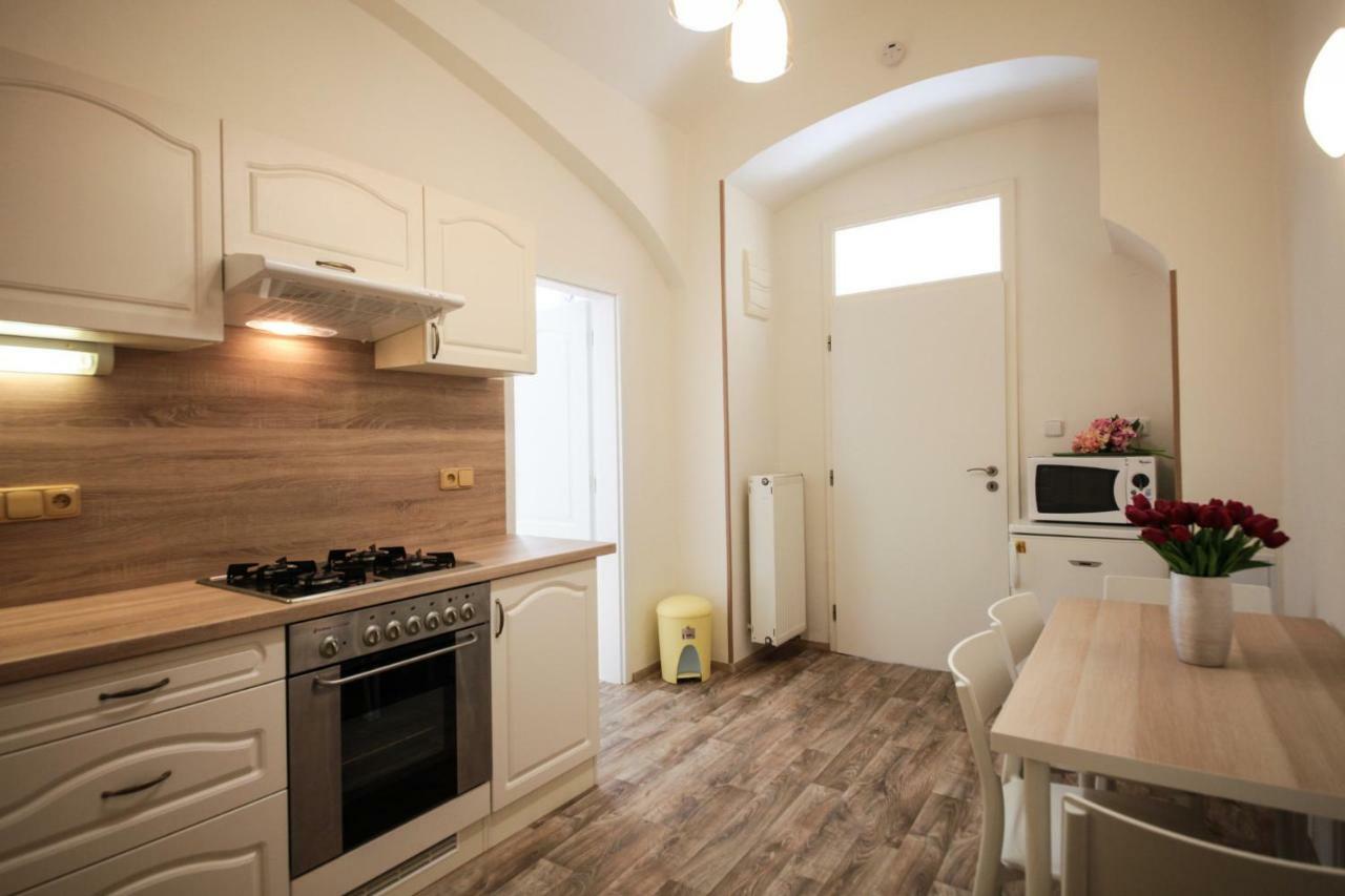 Appartement Family Duplex On Wenceslas Square à Prague Extérieur photo