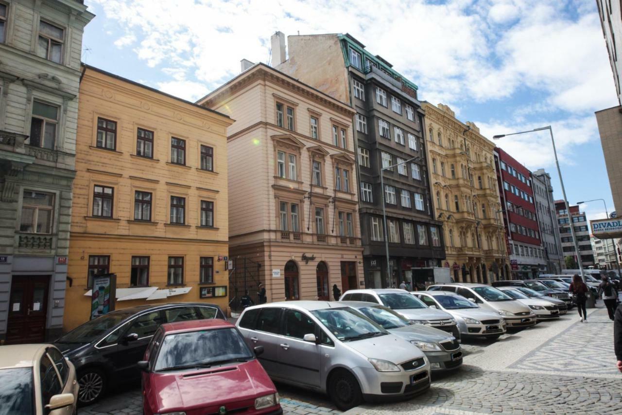 Appartement Family Duplex On Wenceslas Square à Prague Extérieur photo